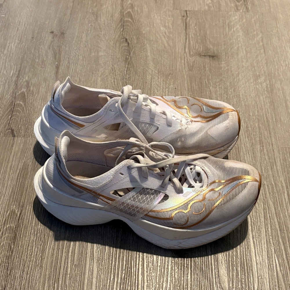 Saucony Women's White and Gold Endorphin Elite Road Racing Supershoes
